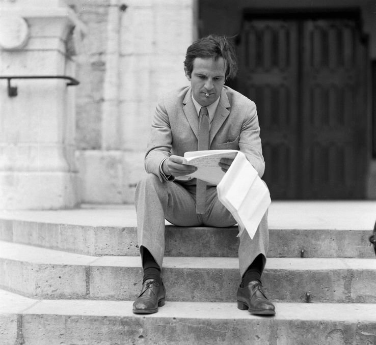 distractedfilm's tweet photo. IS CINEMA MORE IMPORTANT THAN LIFE;

Francois Truffaut, 1967. https://t.co/j7i6zKT9qq