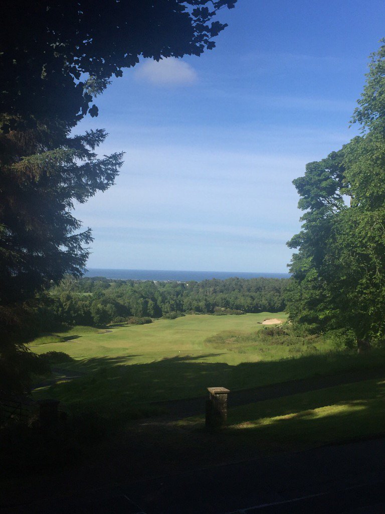 davidscottPGA's tweet photo. Fantastic evening in #standrews at #dukes #golf  @dukesgolf @OldCourseHotel @fifeweather @dukesgreens @OCHBear https://t.co/5UwpT1xDDG