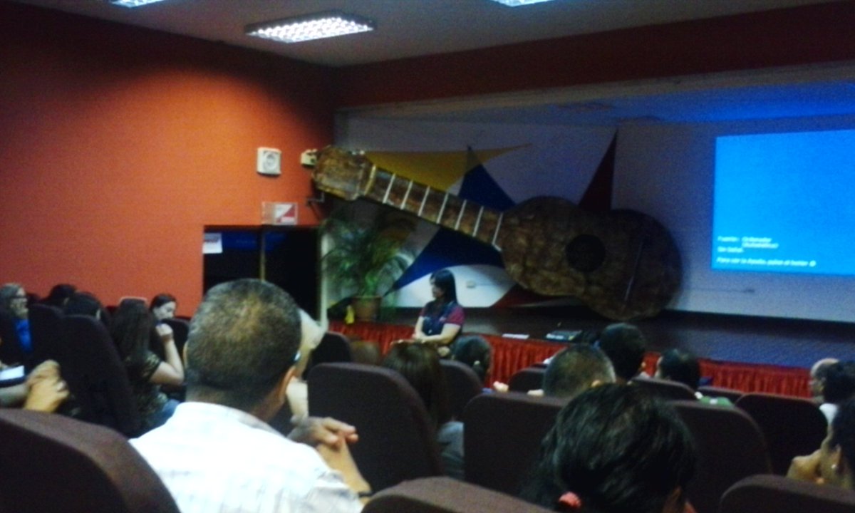 IdennaTrujillo1's tweet photo. @RDSTRU Presentes en la sede del @IncesTrujillo7 asamblea marco del #PlanChambaJuvenil @ajacquep @GobTrujillo @FunMovPazyVida @TrujilloVTV https://t.co/66AInaPN3R