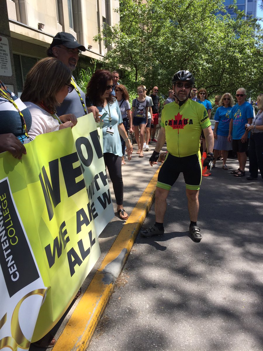Row4gold's tweet photo. Sean &amp; Nir have arrived with police escort to cheers of the crowd @bikeforkids2017 @CentennialEDU  @sickkids https://t.co/7dGYLEro7D