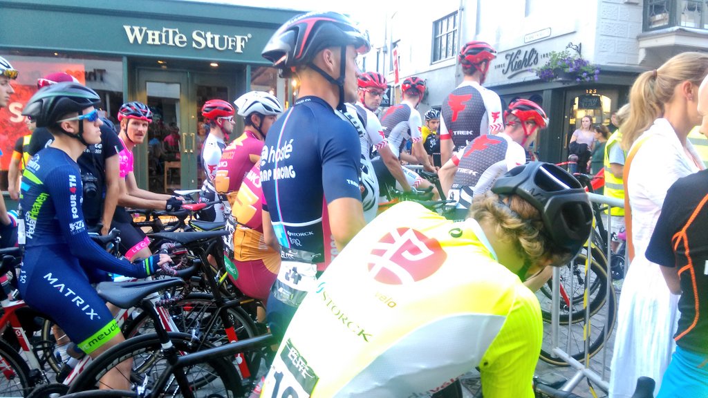 Guildford Crits. <a href="/TAAP_Racing/">TAAP Racing</a> <a href="/Maisonduvelouk/">Maison du Vélo</a> Good luck chaps!