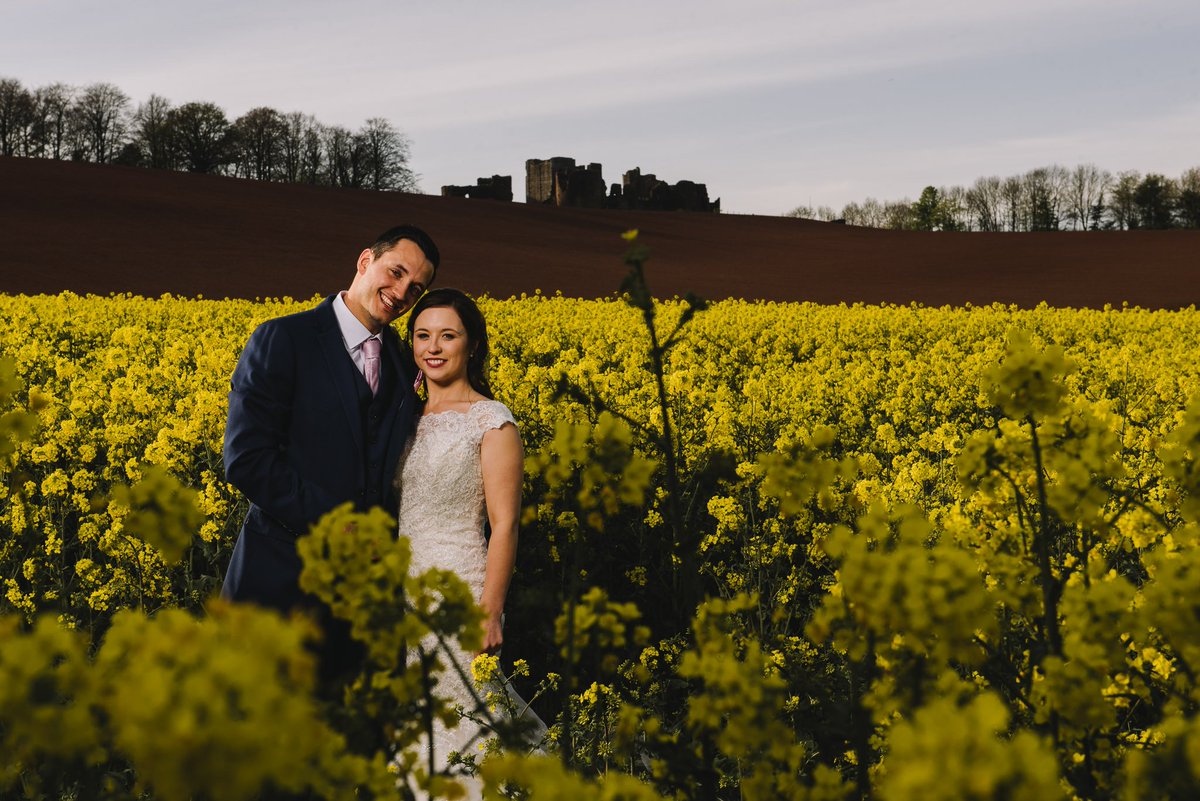 danfisherphoto's tweet photo. Ace #wedding @FlanesfordP recently with #Goodrich #Castle in the background! - https://t.co/3JuwxK2Wug @UKNikon @BowensFlash @litebookmag https://t.co/p3XQ5O07w3