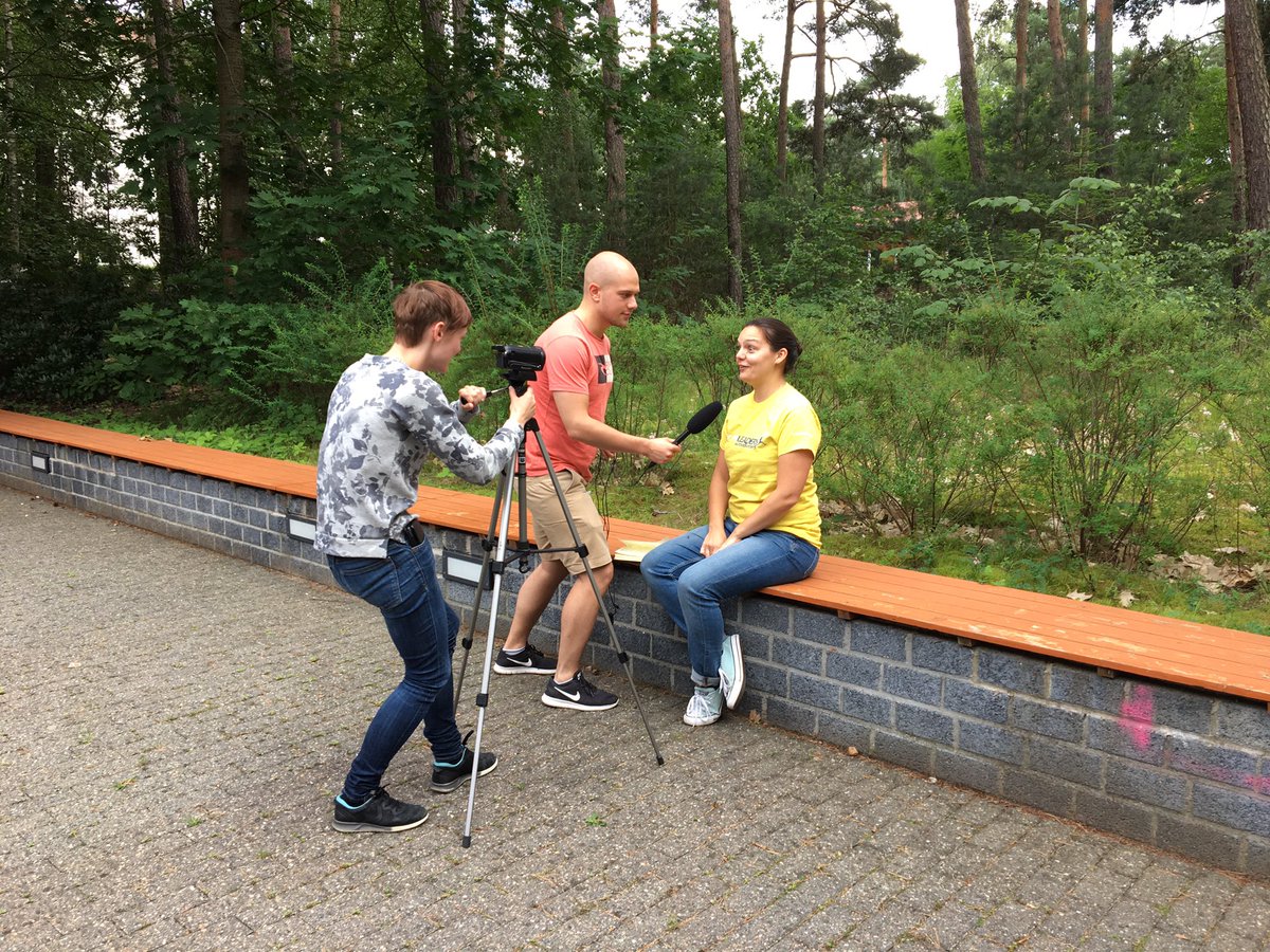 YLABProject's tweet image. Great first day of meeting 5 today, filming case studies and giving feedback! #joinlearngrow