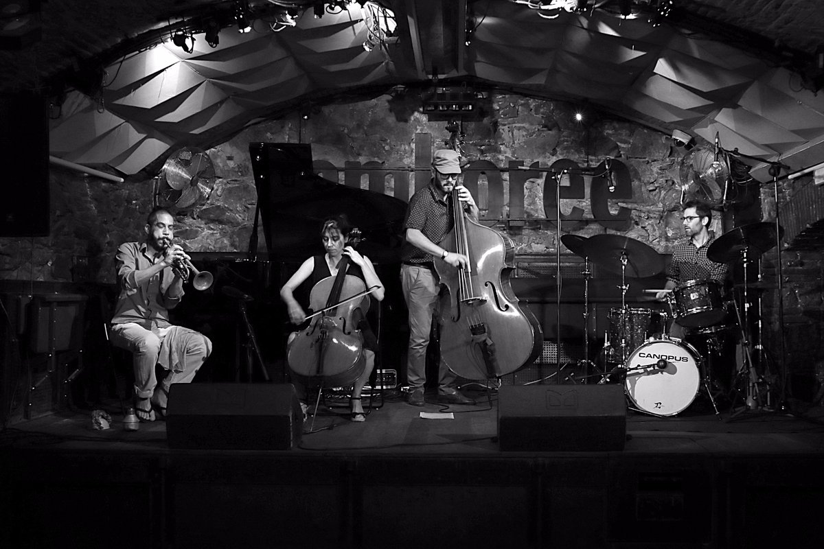 tots_sants's tweet photo. El #jazz de Barcelona també té sants. Dia 2 al Jamboree: Jordi Rossy &amp; Javier Vercher / MUT Trio amb Masa Kamaguchi / Ramon Prats Quartet. https://t.co/qKovWnyKxh