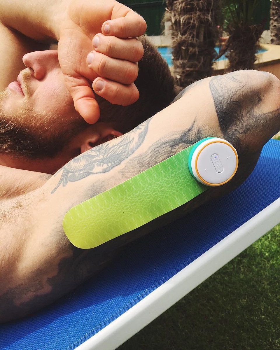 itensdevice's tweet photo. Repost from @itens_europe - Sunbathing and muscle pain fighting with our iTens long strip. 💪🏼 that's what's up @jojoporubsky #itens https://t.co/bFtreYiu2w