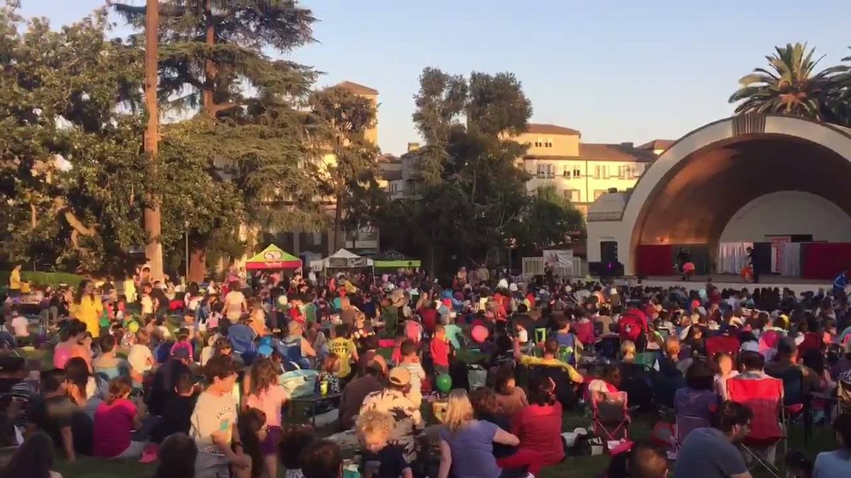 Miss opening week at @LevittPas? Take a peek at Bob Baker Marionettes' performance: bit.ly/2tNcku6 &amp; see a new show tomorrow!