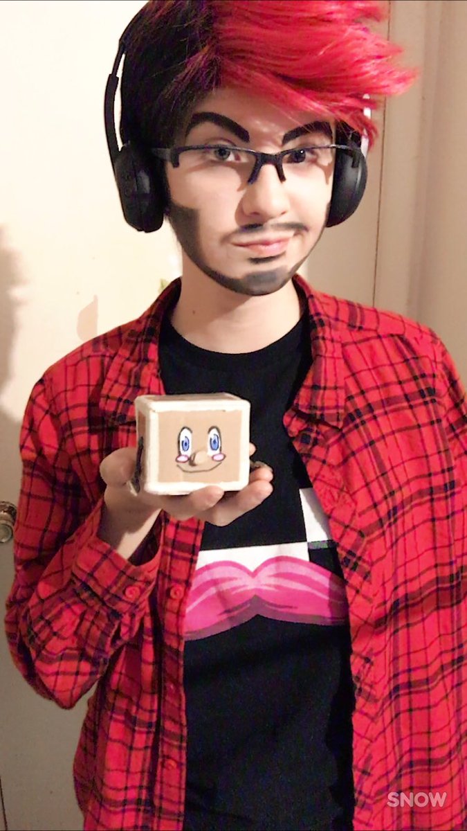 ShootingStarCpl's tweet photo. Happy birthday @markiplier !!!! Decided to cosplay him at 3 in the morning! π #Markiplier #Cosplay #MarkFishbach #HappyBirthdayMark https://t.co/XnxnGo5Ysy