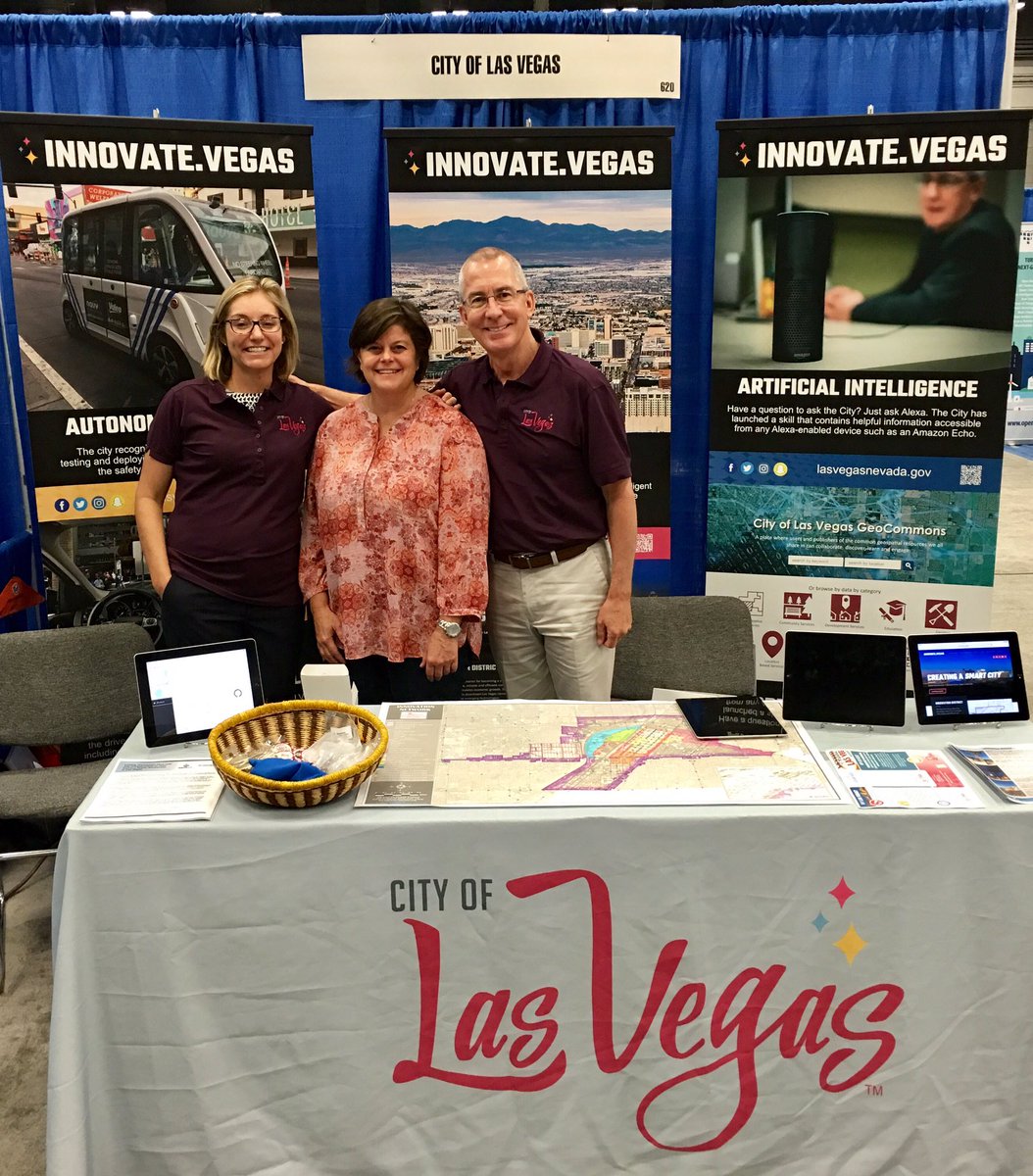 <a href="/CityOfLasVegas/">City of Las Vegas</a> CM <a href="/BetsyFretwell/">Betsy Fretwell</a>  and <a href="/jkwinvegas/">Joanna Wadsworth</a> explaining all the #SmartCities projects underway in #LasVegas to attendees of #scc17