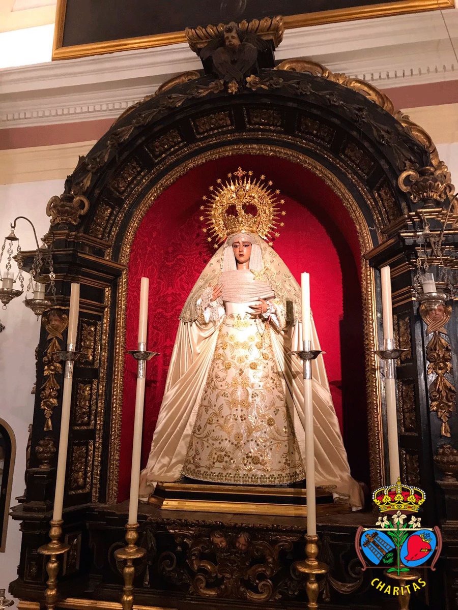 LaPriostiaSev's tweet photo. Las dolorosas de la Hdad del Baratillo ya se encuentran vestidas por José Antonio Grande de León para estos meses.

📷@HdadBaratillo https://t.co/4Mp4akvJB5