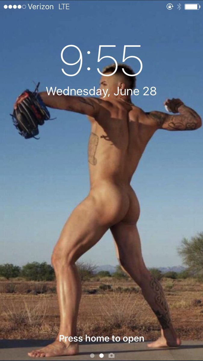 reggibeggi99's tweet photo. @javy23baez loving my new screen saver #blessed #Im18Now #LoveMeTheWayILoveYou #TurnAround https://t.co/27RaEzCoHw