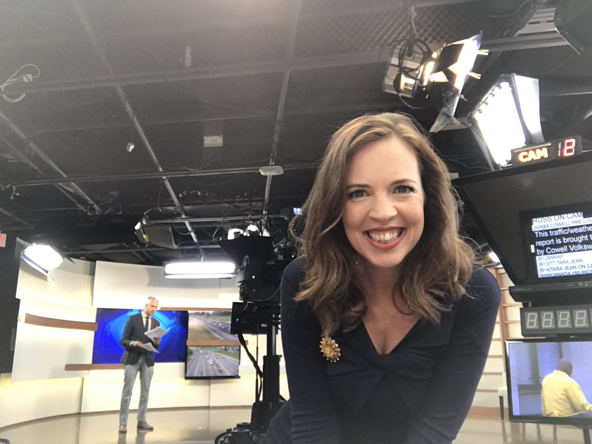 TaraJeanOnline's tweet photo. "Nice #boutineer, TJ". ~ @RiazMeghji
How can a man who wears a #pocketsquare everyday not know this is a #BROOCH?! @bt_vancouver https://t.co/QgVygKMxvK
