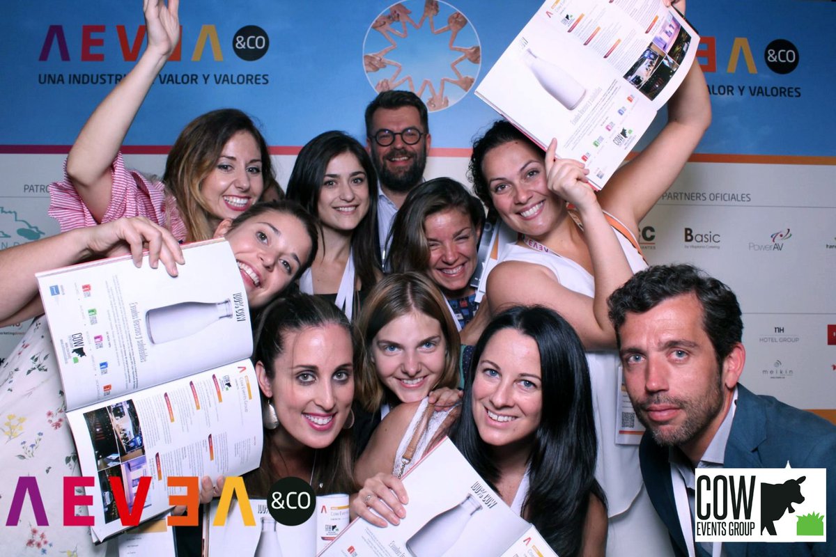 ConfStudio's tweet photo. Annual presentation of AEVEA magazine with participation from Cow Events Group's creative team 
#AEVEA #eventprofs #conferencestudio #mice https://t.co/gq7Q8b9xGx