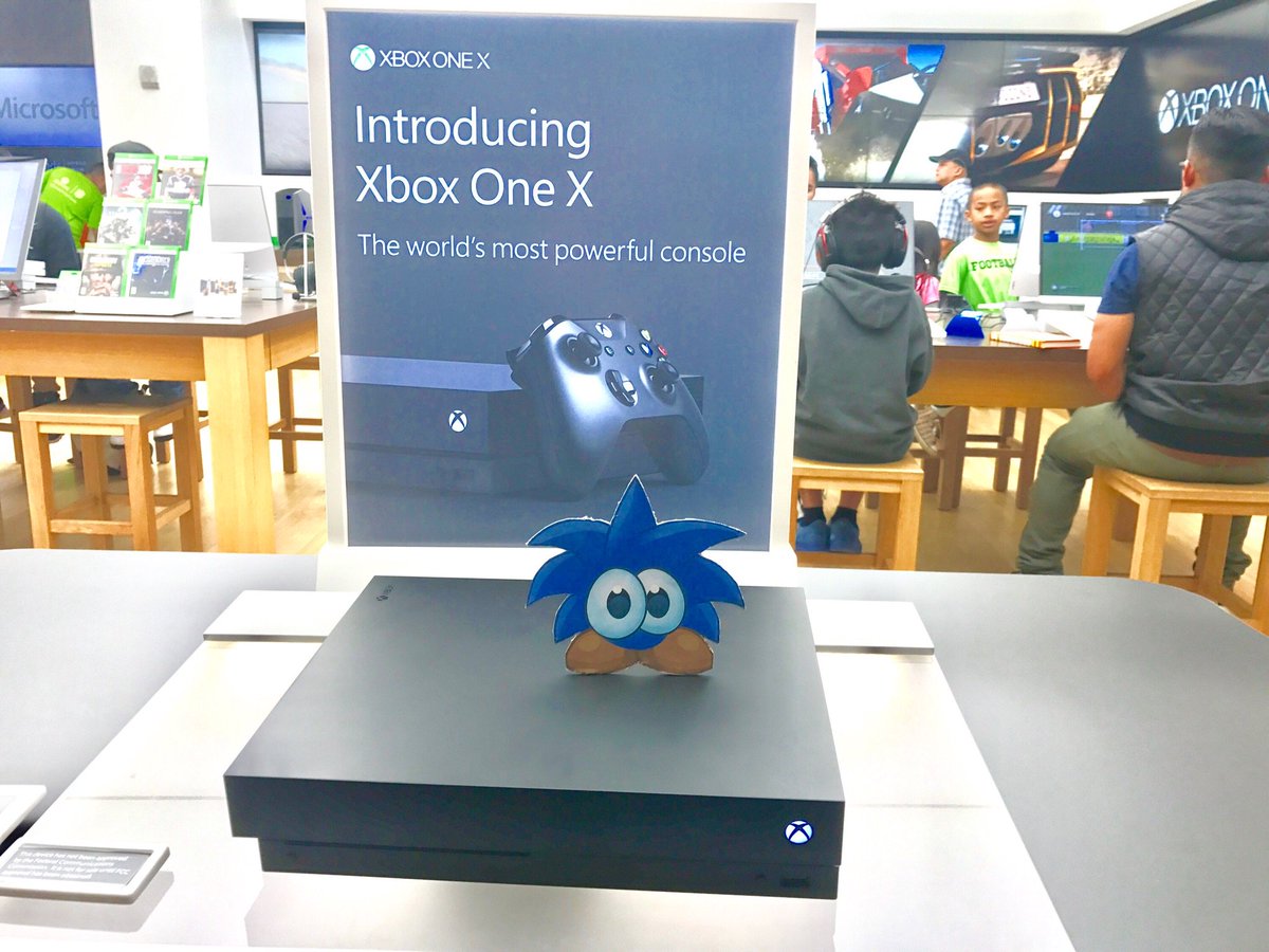 Digiment's tweet photo. Exclusive picture of Zoony on Xbox! #xbox #zoonyworldtour #zoony https://t.co/mQLEbR4y1G
