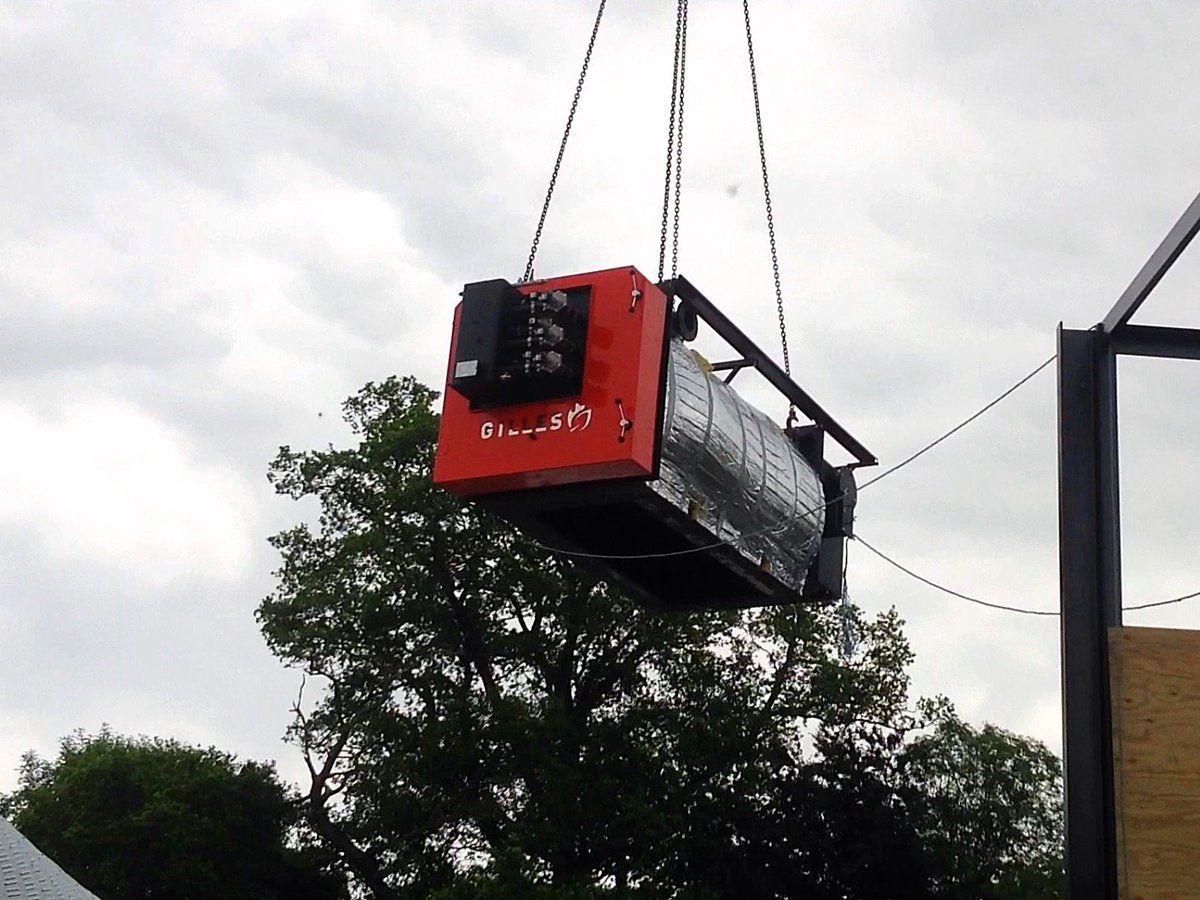 Delivery of a 550kW Gilles boiler at a local farm earlier this week. Well done team. A first class job.