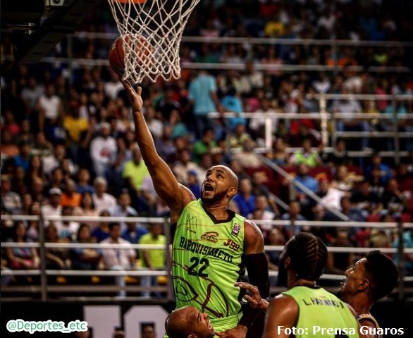 Deportes_etc's tweet photo. #Guaros se fajo y logro vencer con categoria a #Marinos 99-85 y se va a Pto. La Cruz con la serie 2-0. #LPB #LPBFinal 🏀 https://t.co/eR99gMISAd