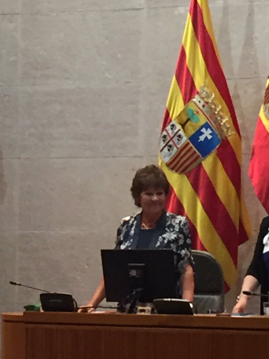 MaytePerez2's tweet photo. Despedimos laboralmente a una grande de las Cortes de Aragón, una gran letrada.Gracias Vega Estella,por ser así, mi particular"estrella" https://t.co/gXCuWvbECu