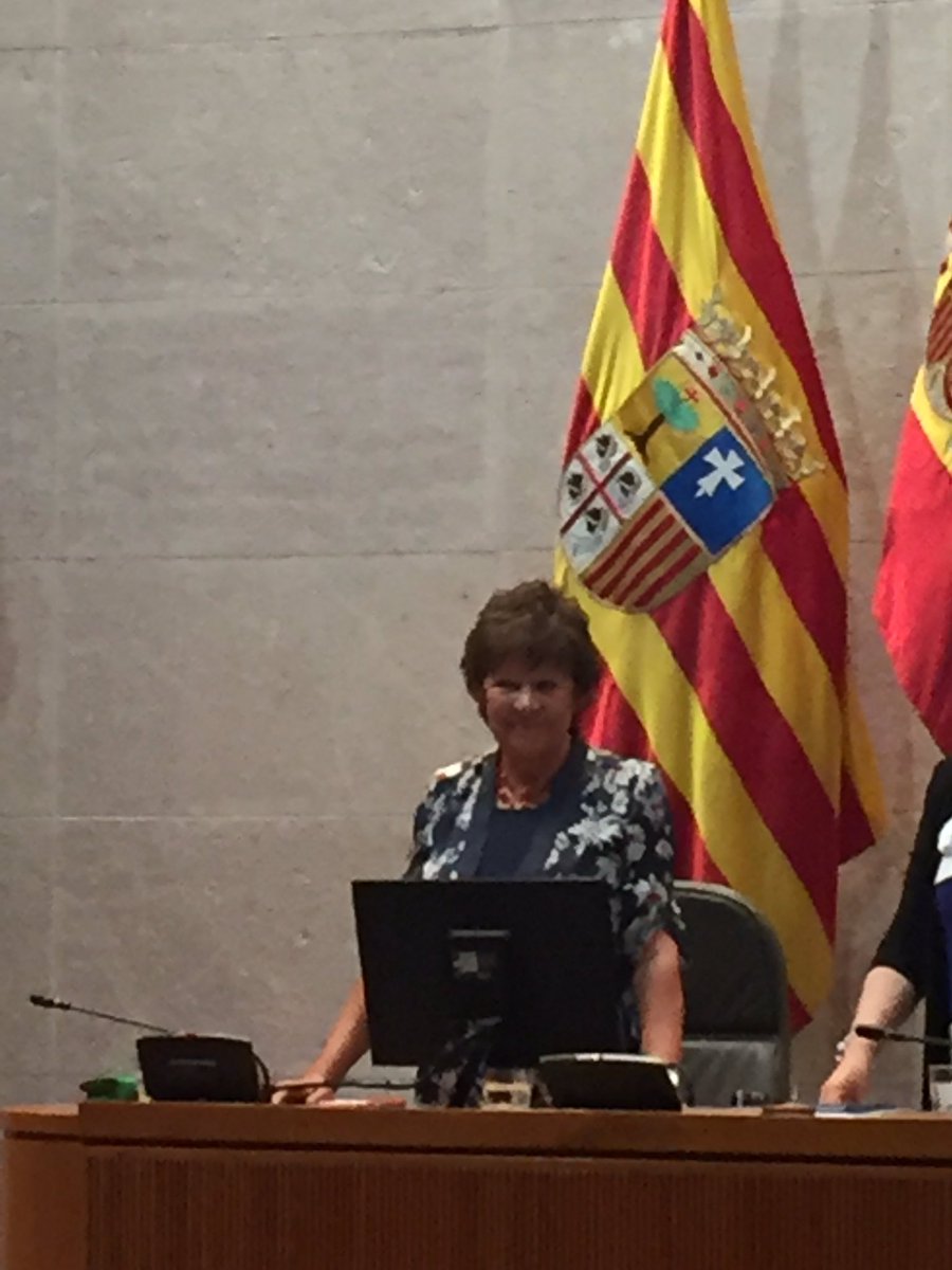 MaytePerez2's tweet photo. Despedimos laboralmente a una grande de las Cortes de Aragón, una gran letrada.Gracias Vega Estella,por ser así, mi particular"estrella" https://t.co/gXCuWvbECu