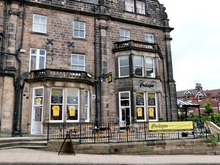 Super-stoked that <a href="/PrologueCycle/">Prologue Cycling</a> in Harrogate are now stocking Le Col kit. Great coffee and cakes there too! Phwooar.