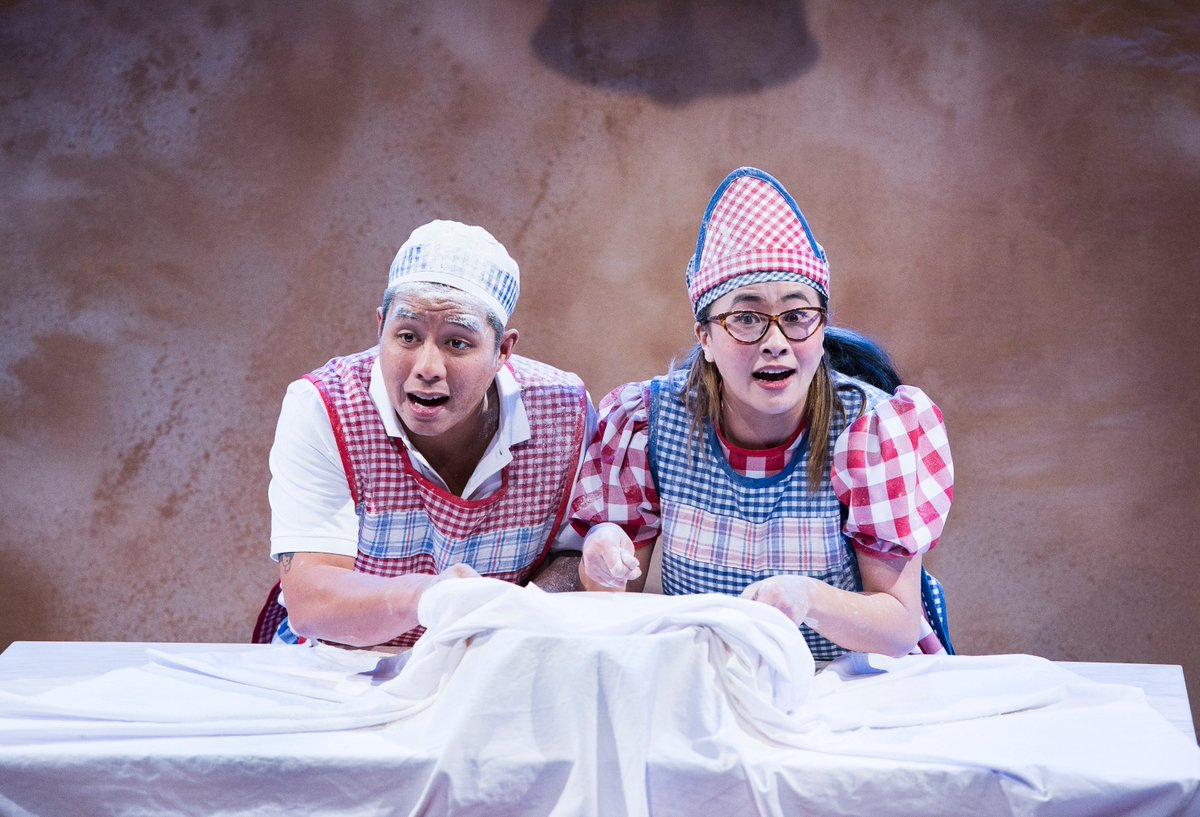 PHTheatre's tweet photo. @jessieawards Outstanding Audience Engagement - Young People's Theatre 4 #bakingtime! Thx little bakers!  C U @vicf  &amp; @SurreyChildFest 2018 https://t.co/W43x52dhEk