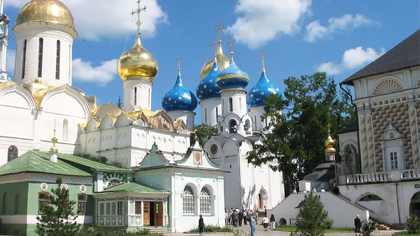 Сергиев посад фото монастырь. Ансамбль Троице-Сергиевой Лавры Сергиев Посад. Архитектурный ансамбль Троице-Сергиевой Лавры в городе Сергиев Посад. Сергиев Посад достопримечательности Троице Сергиева Лавра.