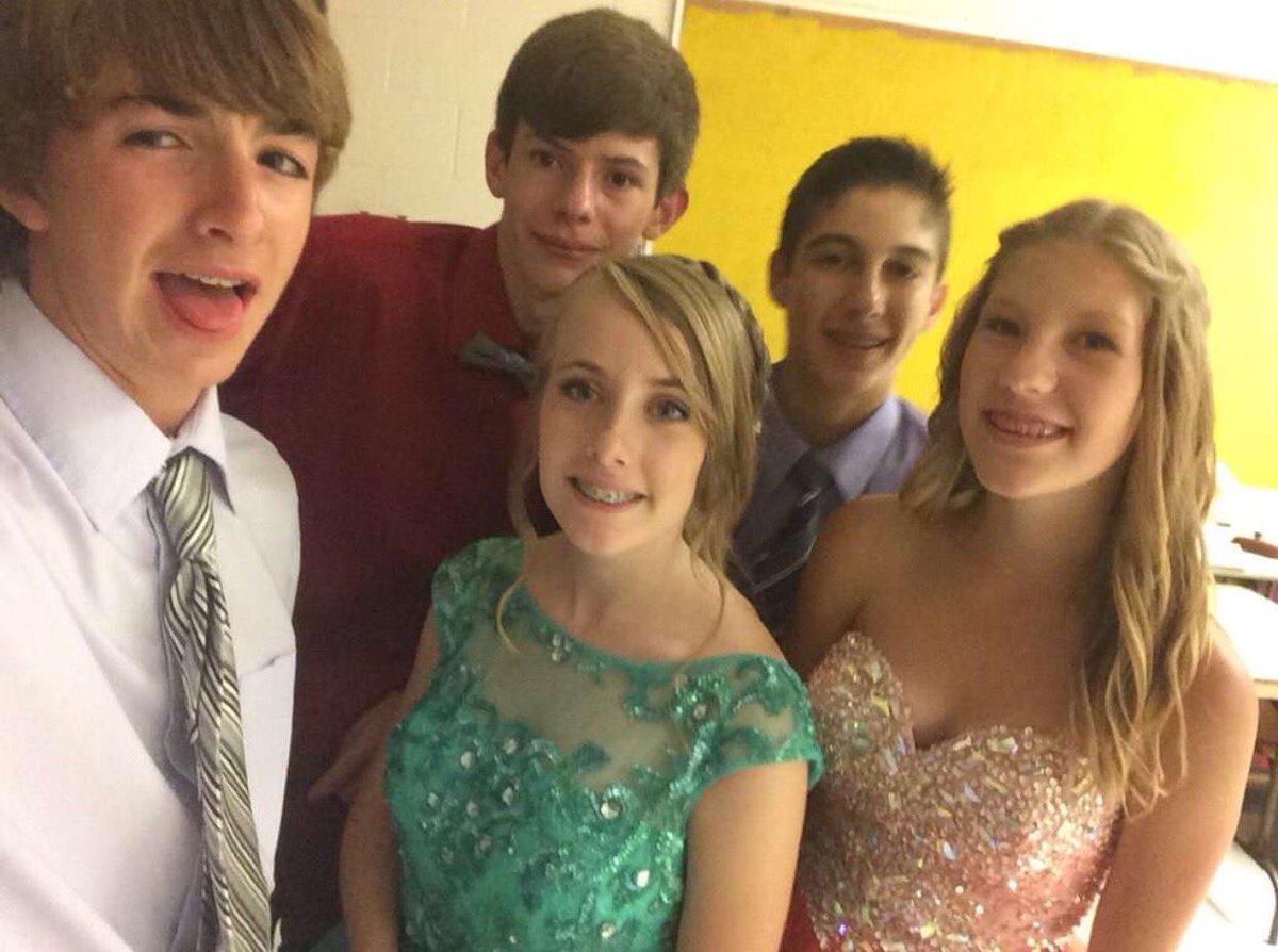 IsaacStonge's tweet photo. @cailynmcconvey happy birthday cailyn!!!❤❤ thanks for being my bestfriend since grade 1😊 i love you like a sister!!❤ here are some nasty tb😂 https://t.co/UUrggp8bHF