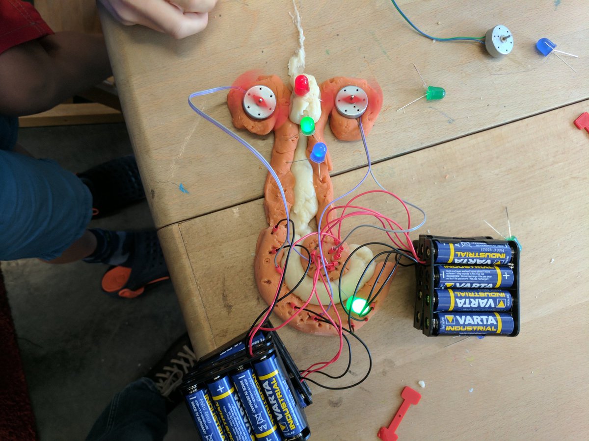 hansamann's tweet photo. Electronics workshop at #createschools today. Crazy creations with @SquishyCircuits @SAPHybris https://t.co/iB2KgDtR1U
