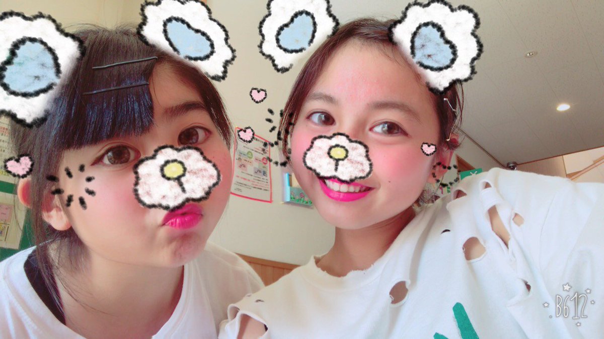Chinan__'s tweet photo. えまちゃん ��� https://t.co/bRLSXFb36D