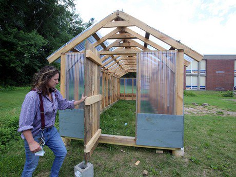 US (MA): Middle school students are building their own greenhouse hortidaily.com/article/35881/… https://t.co/uNIDpI7yu9