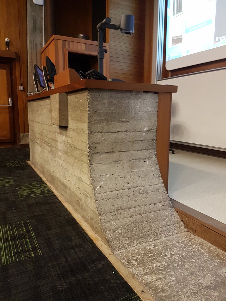 mafrado's tweet image. #elearninged really liking the cement in the Hudson Beare lecture theatre