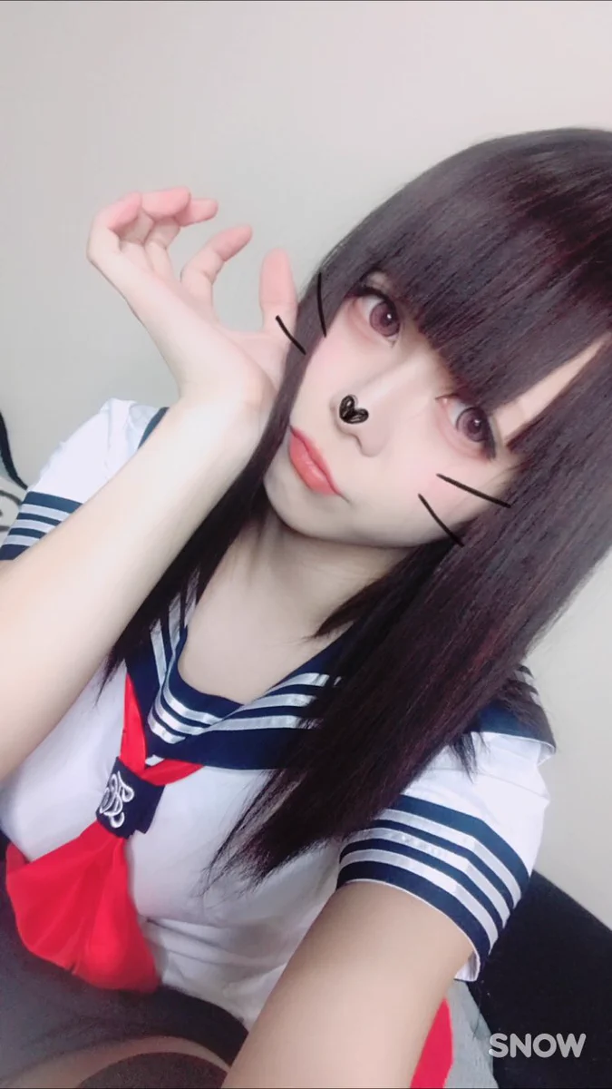 これが本当の女装？別人すぎてどっちが本当かわからないｗｗｗ