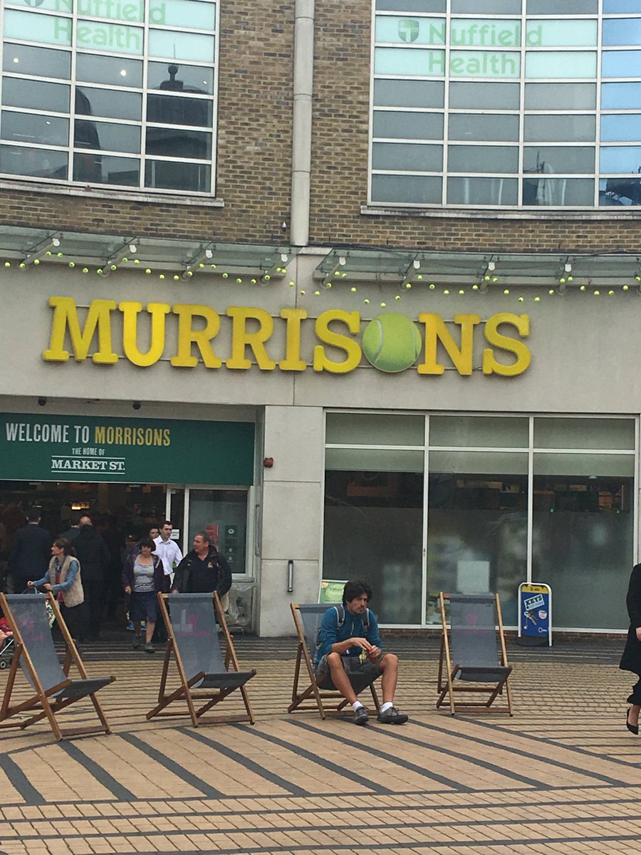 SarahLP73's tweet photo. Supermarket shopping SW19-style in the week before @wimbledon #murrisons #jamiemurray #lovewimbledon https://t.co/PdjxDFuLLw