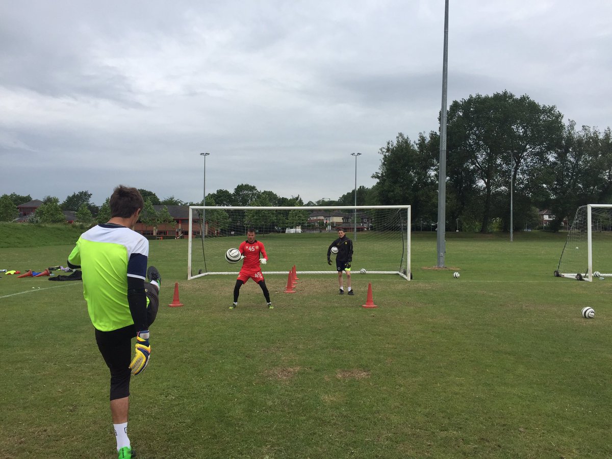W11Amanda's tweet photo. Great camp in stoke-on-trent with fred barber!  @ProS_Keeper @1jonathanbarber https://t.co/wnJXQtoD4R