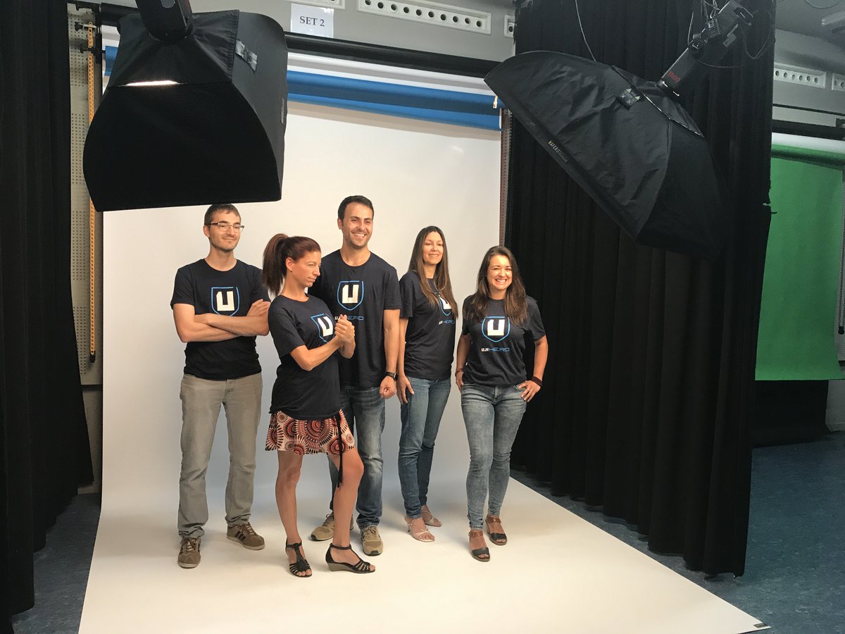 espaitec's tweet photo. Hoy empezamos a dar forma al proyecto #UJIHero, iniciativa para divulgar ciencia y tecnología entre los jóvenes. @UJI_noticias #ÀgoraDigital https://t.co/SMfDJs73qw