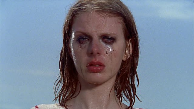 LucyWheater's tweet photo. Avoid #promdisaster by bringing a brolly! 🌧🌧☂️☔️🌧🌧 https://t.co/z4BmUWEGDU