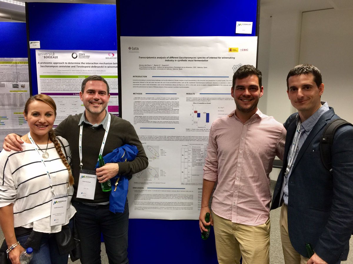 DPerisN's tweet photo. The future and the past of @iata_csic enjoying the #issy33 @tronchoni. https://t.co/1kr0sP9JKg