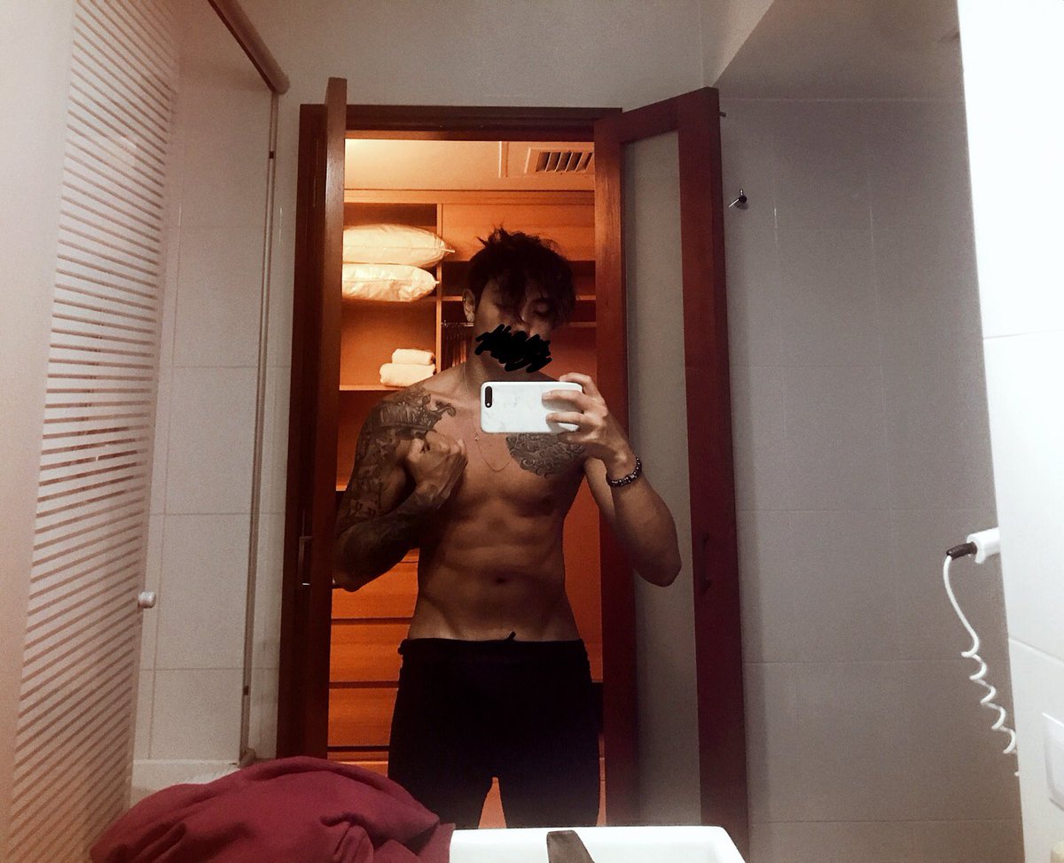 DPRIAN_'s tweet photo. After 5 days of hikin and extreme sun~ I'm roasted but officially starting to become fit again.. super happy~ progressing https://t.co/1ZCkf2wbdJ