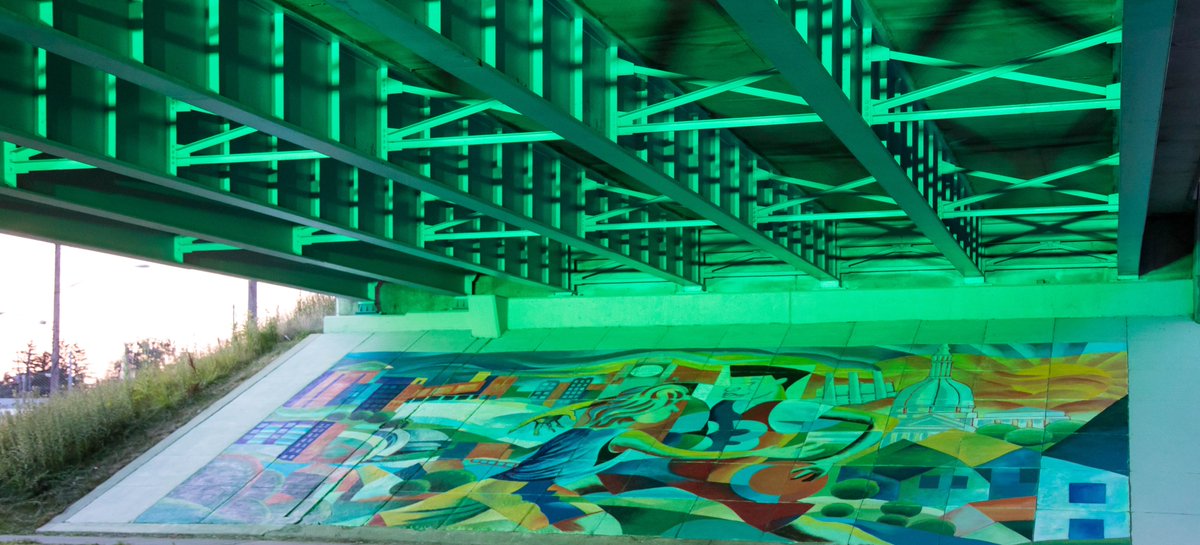 #UnderTheBridge lighting event was pretty awesome last night! Congrats to Brian Whitfield, <a href="/LeapInc/">Leap Inc</a>, and @ArtsCouncilGL! #lovelansing