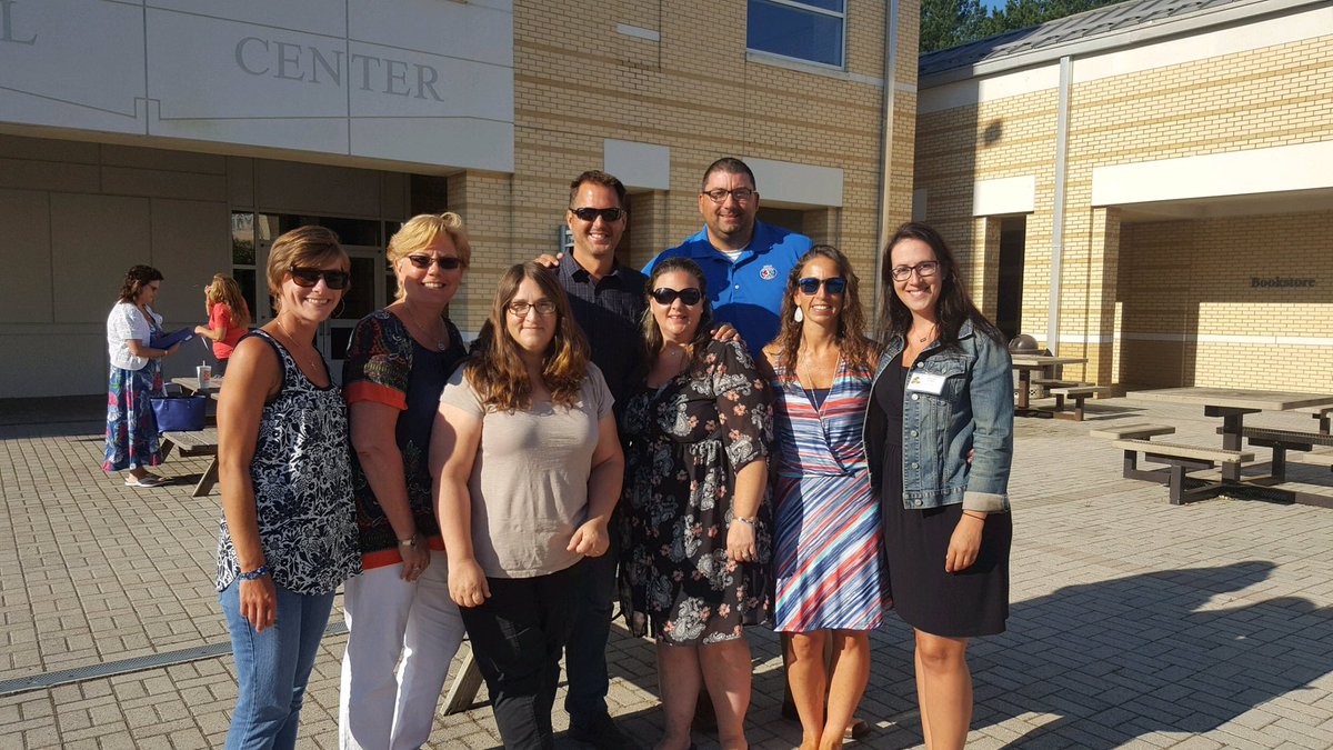 SDMS_Berlin's tweet photo. The SDMS PBIS team is ready to work today @WorWicCC #BulldogPride in action #summerlearning2017 for teachers https://t.co/cy2ial1F5n