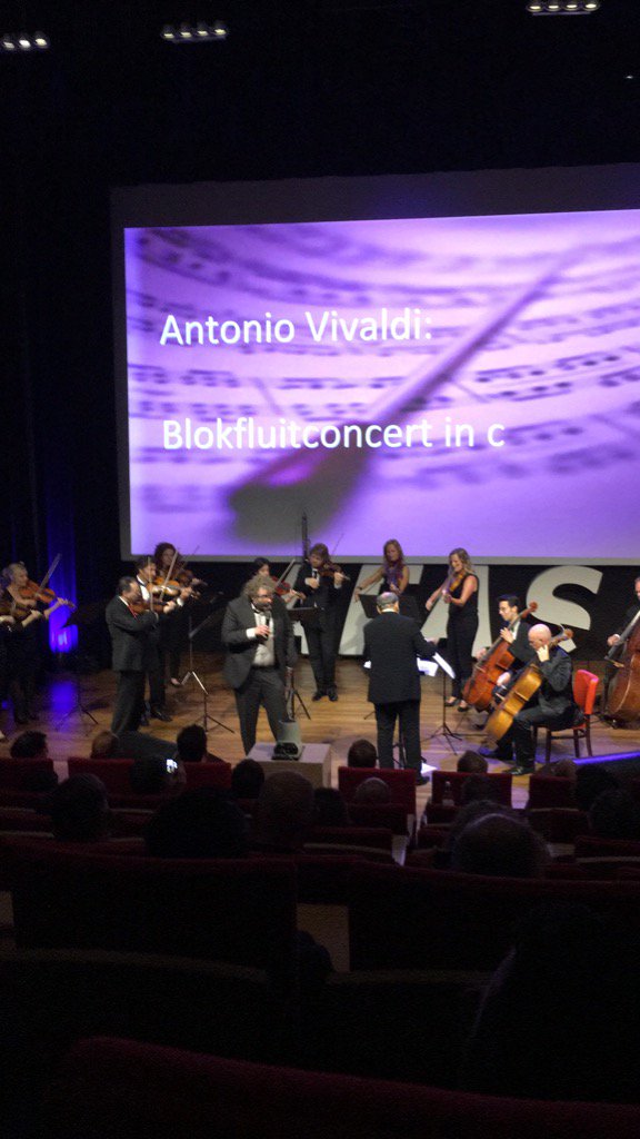 Berend_Kamphuis's tweet photo. Blokfluitconcert in C van #vivaldi met het #maestrojulesorkest bij #AFAS #AFASPARTNERDAG https://t.co/Ptg1oYn1An