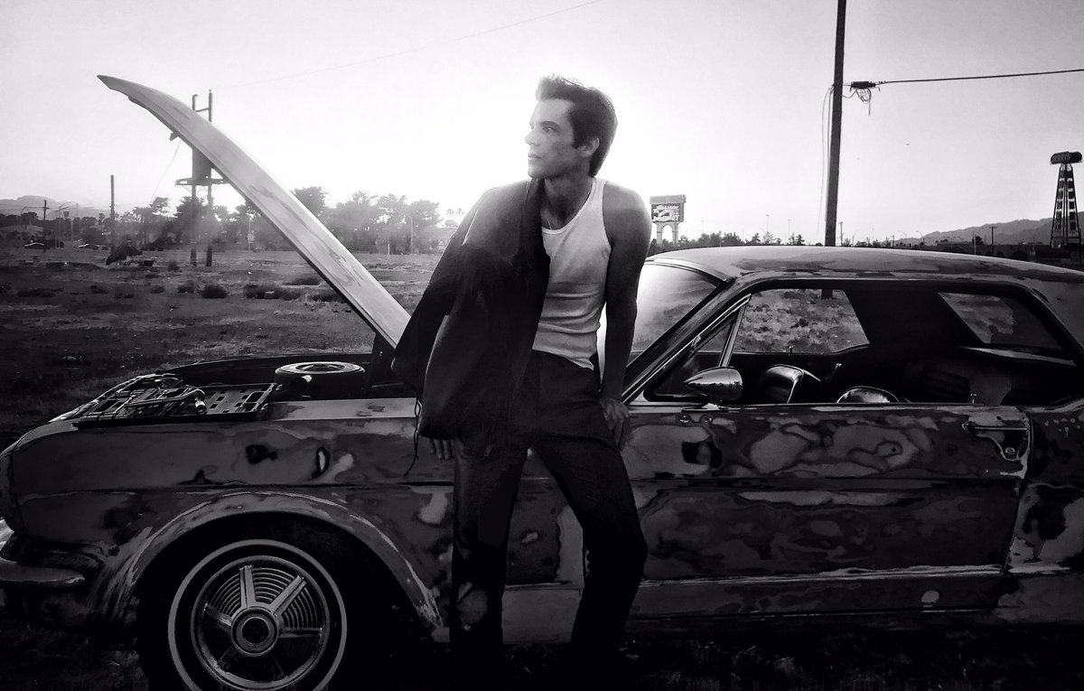 BTS photo of #brandonflowers on the set of <a href="/thekillers/">The Killers</a> #theman video in Vegas