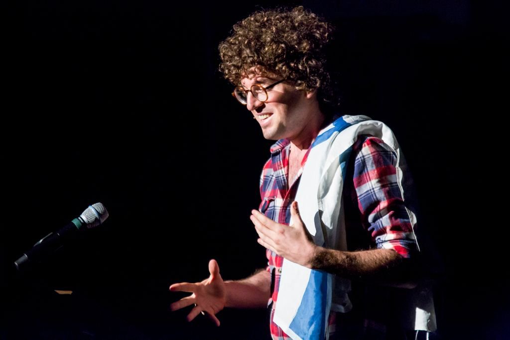 Schusterman_Org's tweet photo. How one #storyteller is connecting #Israel and America through #podcasts. 
@israelstory 
https://t.co/4eYAGKyjLm https://t.co/5R85bGJkxc