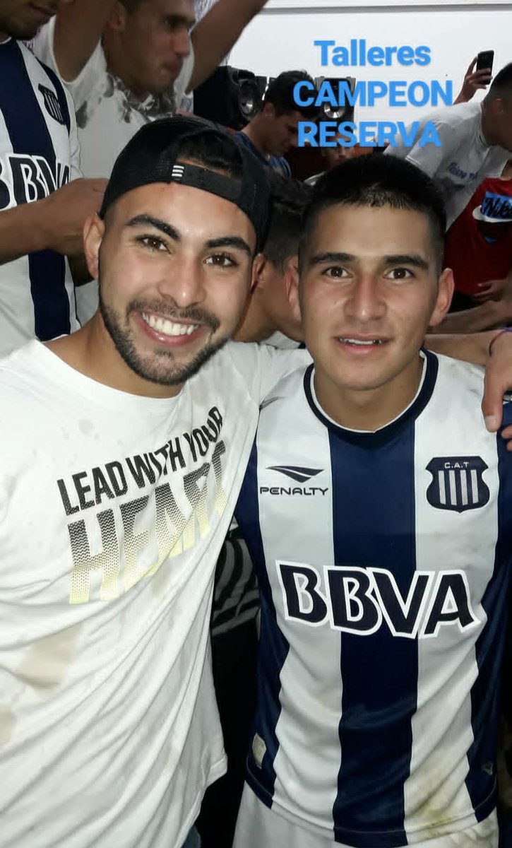 Talleres_Soy's tweet photo. #ReservaTalleres | #Talleres campeón 🏆 Los festejos de Luciano López junto a Federico Peralta, pilar del mediocampo Albiazul. https://t.co/kgoRnsiR97