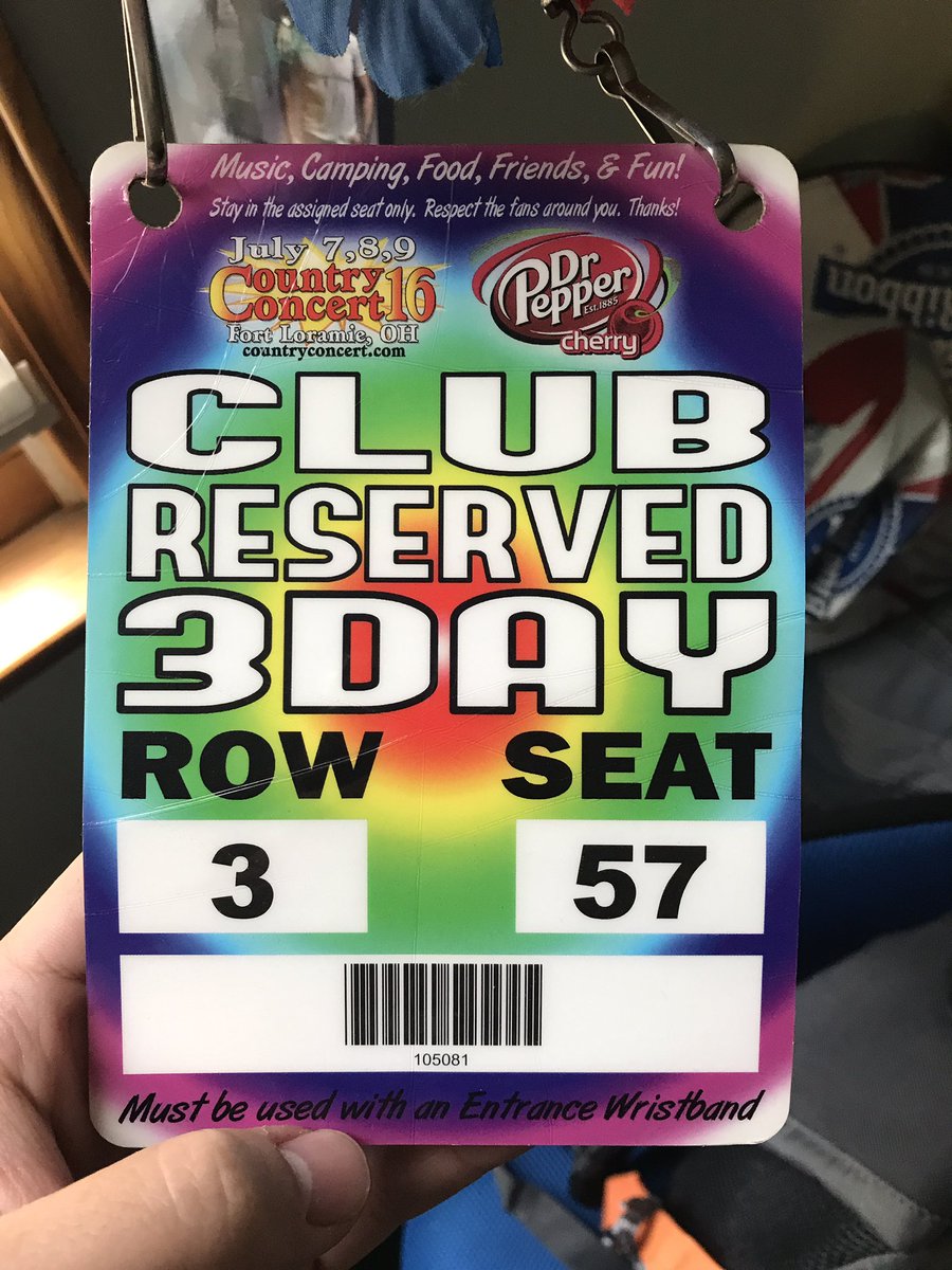 mikepasquerilla's tweet photo. Two club reserved tickets close as hell. Get at me. 😁👍🏼 https://t.co/CJBILjLROJ