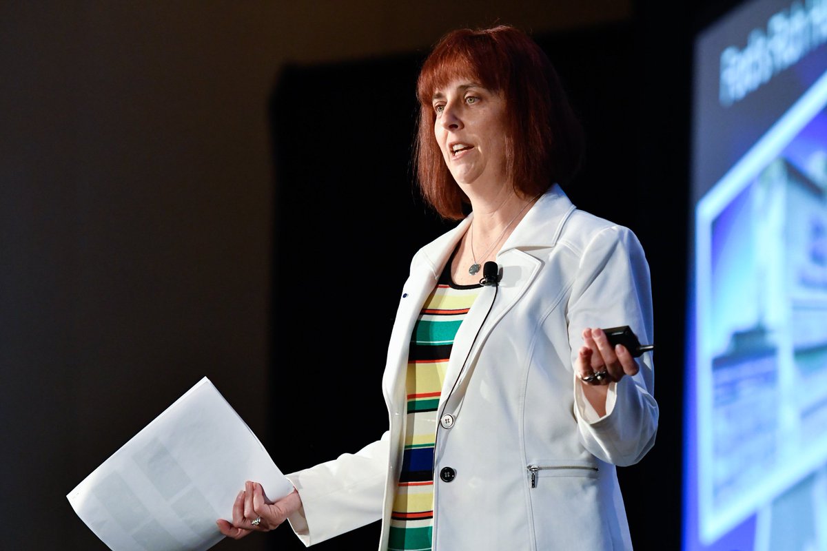 manojgjha's tweet photo. @anandmahindra @manoj_naandi Food waste gets futuristic: The next small SUV you buy might be caffeinated.
@kenatcman @Ford’s Dr. Deborah Mielewski sets the tone for #Refocus17 explaining Ford’s outside-the-box solutions to improve #sustainability https://t.co/vw7ryhgyNb