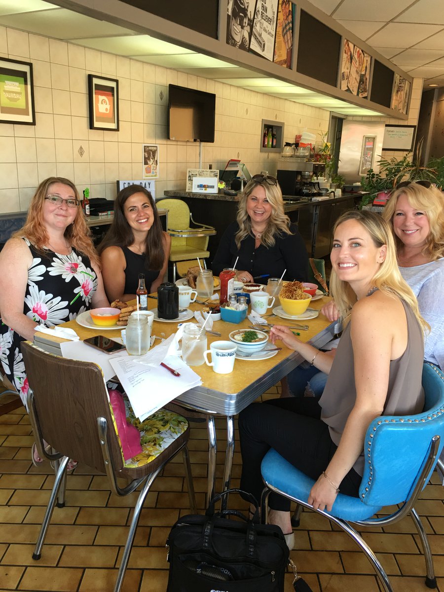WGWiseGirls's tweet photo. WiseGirls working hard @dinerhouse29 in preparation for our incredible upcoming events to support our #Niagara. #GirsGoneWise #WGTeeParty https://t.co/TJAKif9Rqi