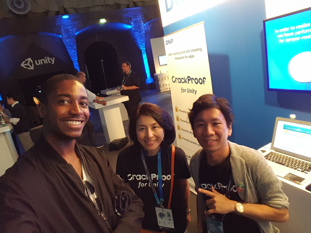 TheDevCalledBen's tweet image. Just met the amazing team at #crackproof, looking forward to seeing them protect all our apks with their amazing system

#TeamaUnit