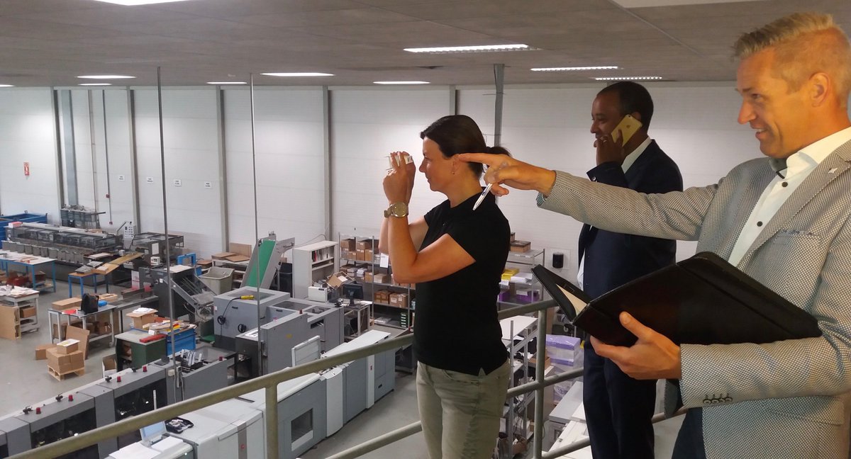 Vanmrg 4e acquisitie training @ Van Liere Media in Emmen verzorgd.De  acc.managers ontdekken met nieuwe klanten het potentieel v grafimedia.