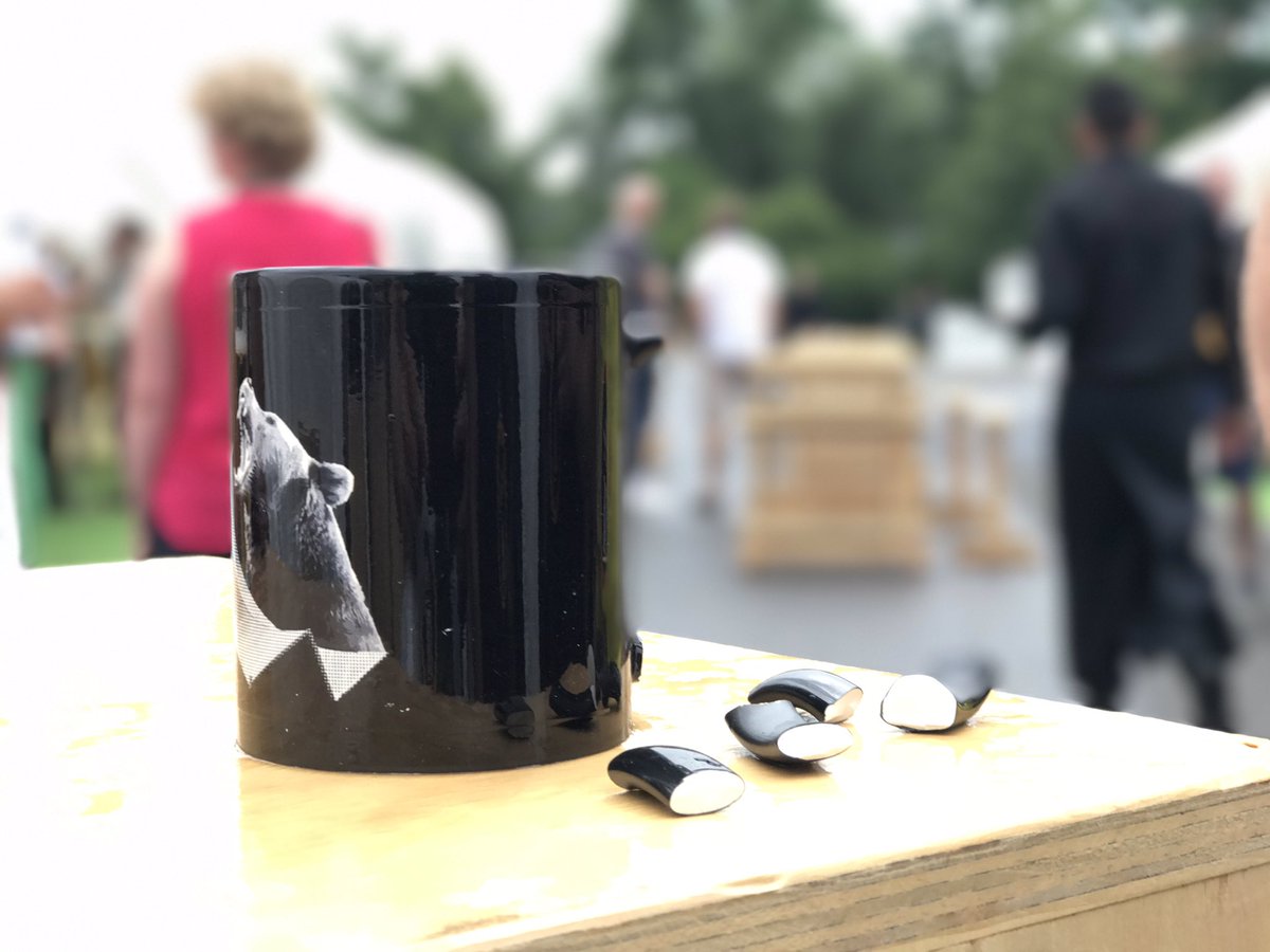 broedertimo's tweet photo. #scheize #broken 😢😢 @smaccteam #dassmacc https://t.co/ulB1XkQq5m