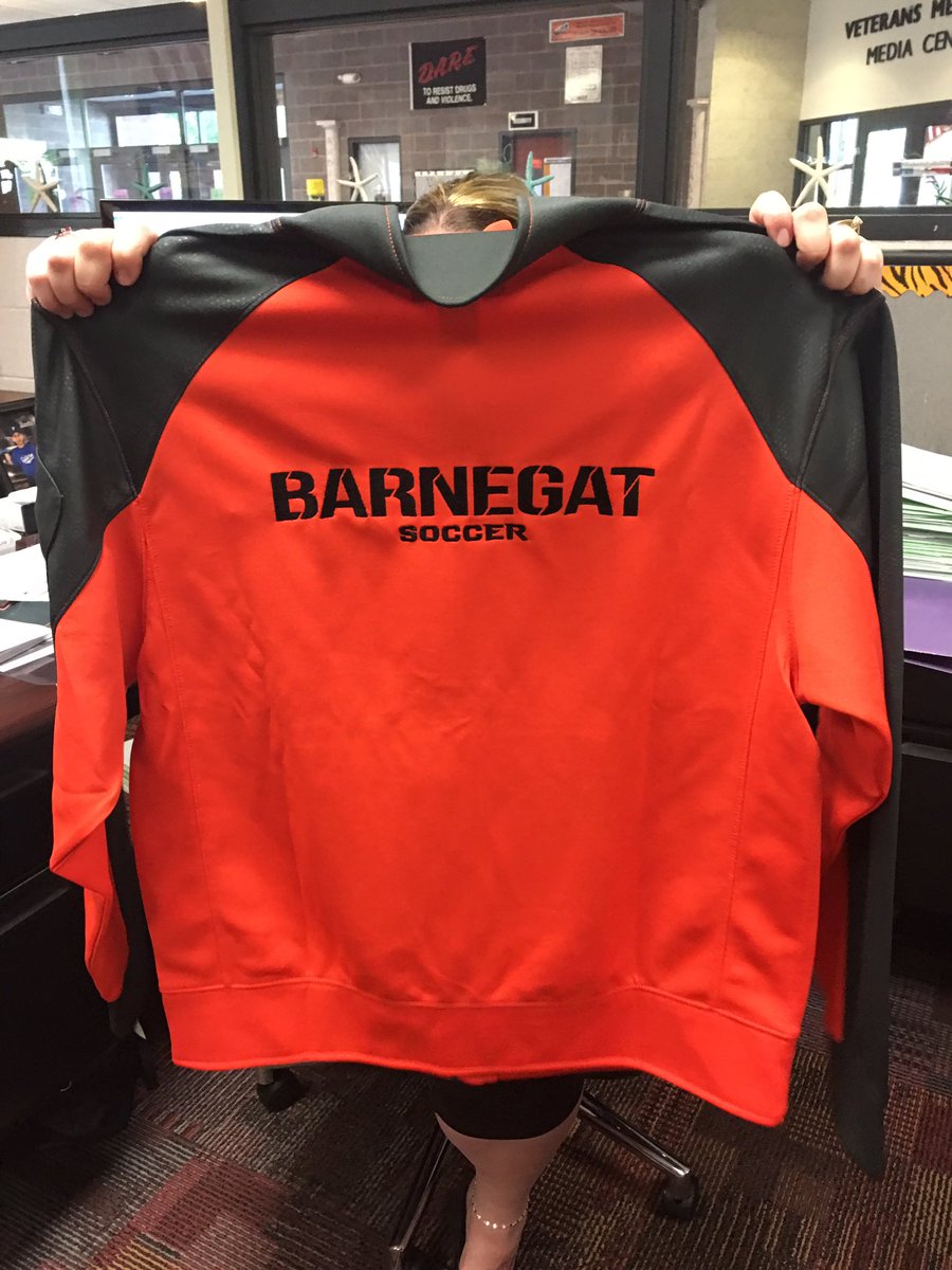 CoachPalmieri's tweet photo. @XGrainSports comes through again! Soccer players let's be ready to order the week we start! https://t.co/CogfpQMD3O
