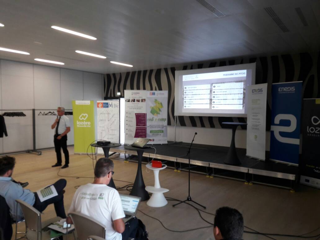 codincamp's tweet image. Le jury du #hackathon #Lozère c'est maintenant @Maisonemploi @gretalr_com @simplonco @LozereDev @lozere